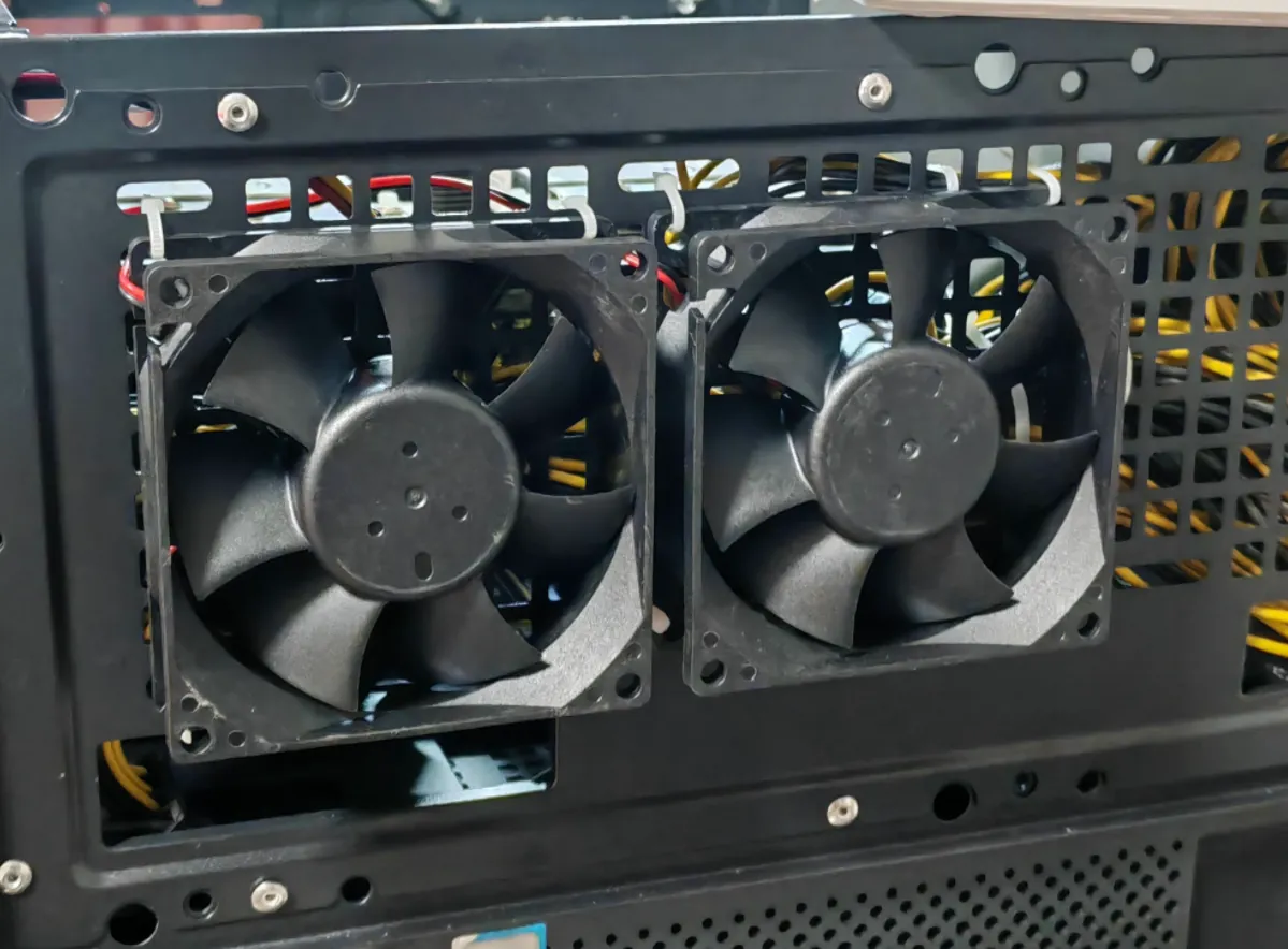 /llm/dual-v100-local-llm/static/giant-gpu-local-llm-22.webp